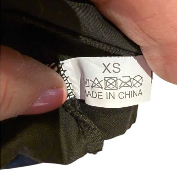 Set of 4 Cute Graphic Dog Tees - Black, Gray, Leopard, Multi Size Small - Picture 8 of 10